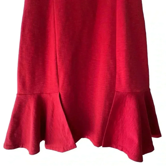 BANANA REPUBLIC | NWOT | SLEEVELESS PONTE KNIT FLOUNCE HEM DRESS | SIZE: 10 - Picture 4 of 8